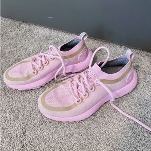 LIMITED EDITION ALLBIRDS TRAIL RUNNERS